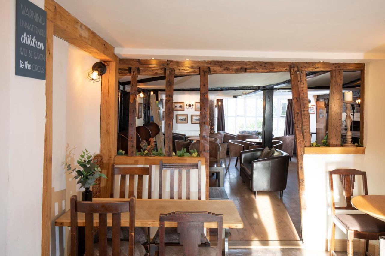 The Cock Inn Hotel Sheering  Esterno foto