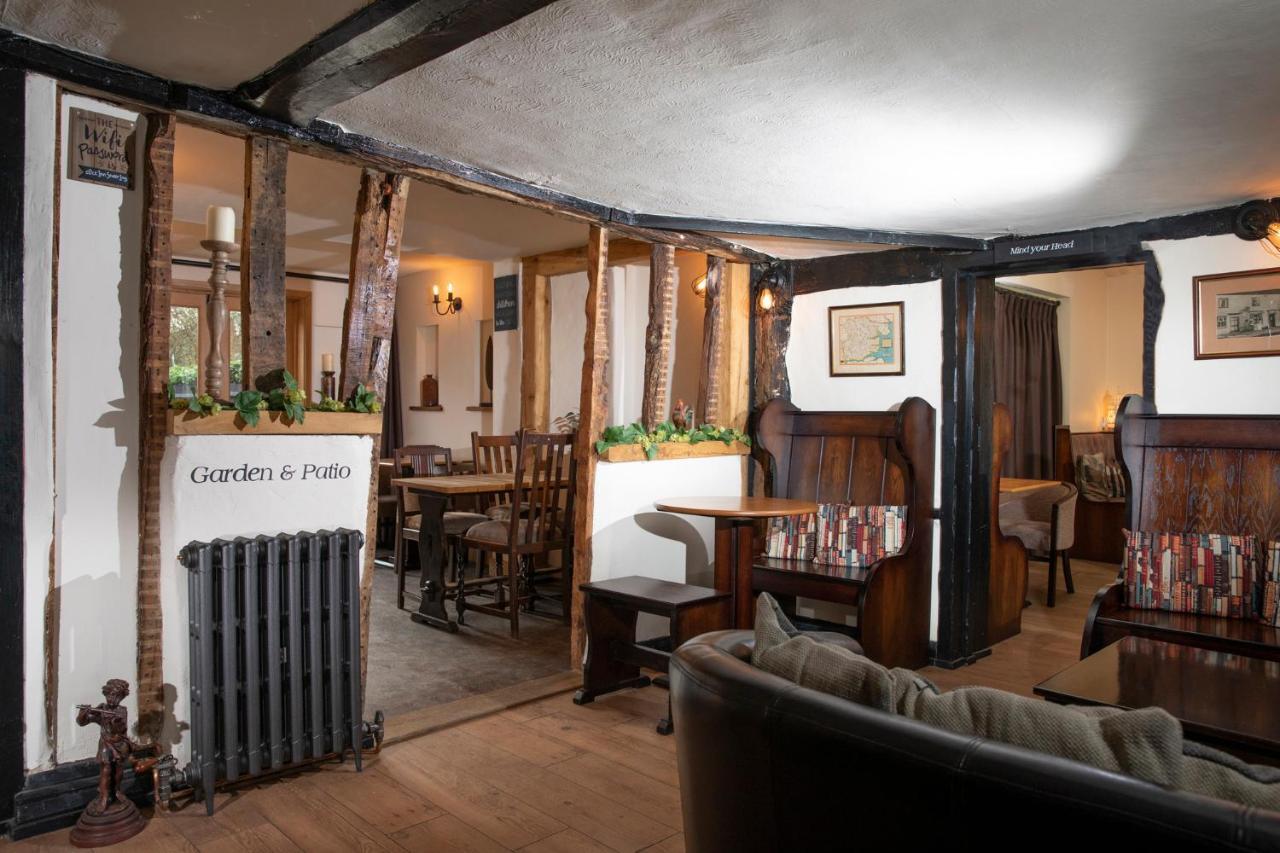 The Cock Inn Hotel Sheering  Esterno foto